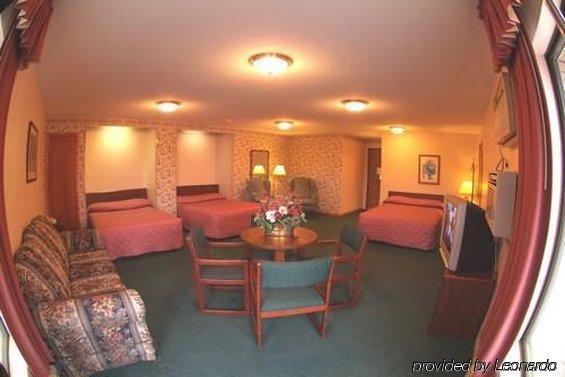 Prime Rate Inn Burnsville Room photo